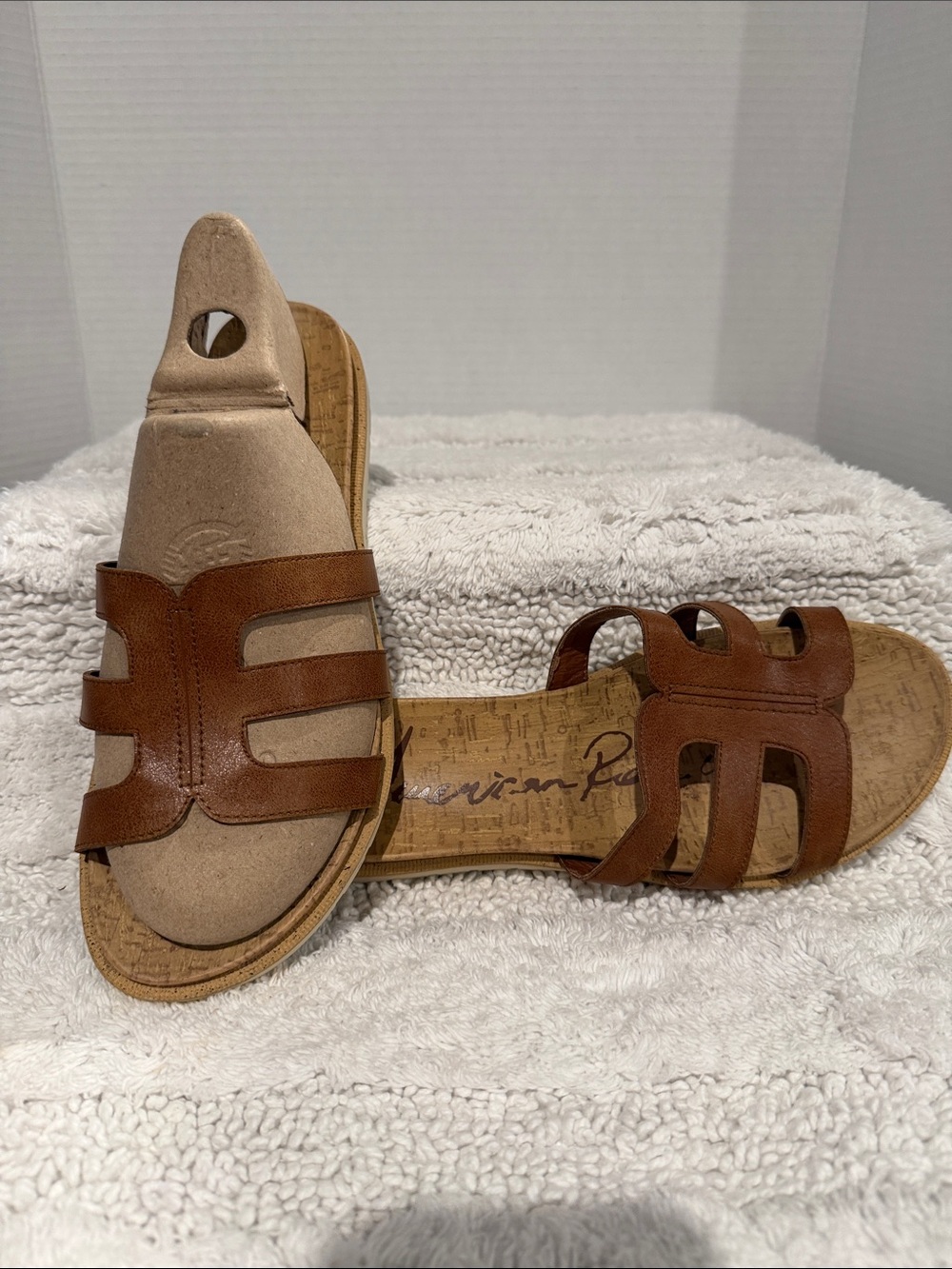 American Rag Tan Brown Leather Slide Sandals for Women